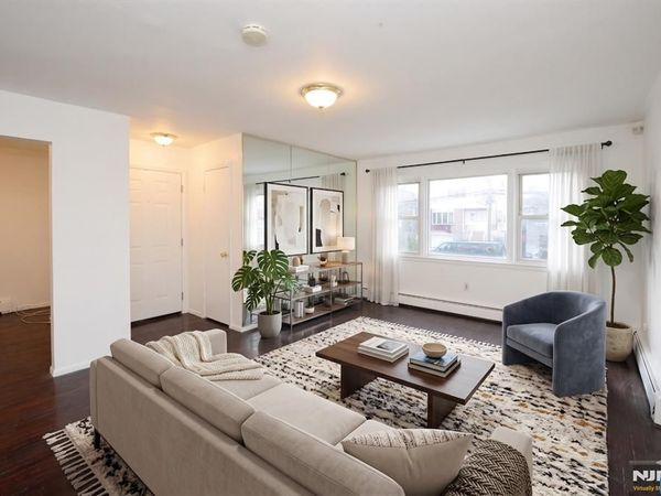 18 Colonial Drive, BAYONNE, NJ 07002