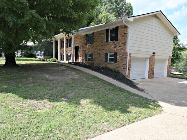 1829 Bay Hill Drive, Hixson, TN 37343
