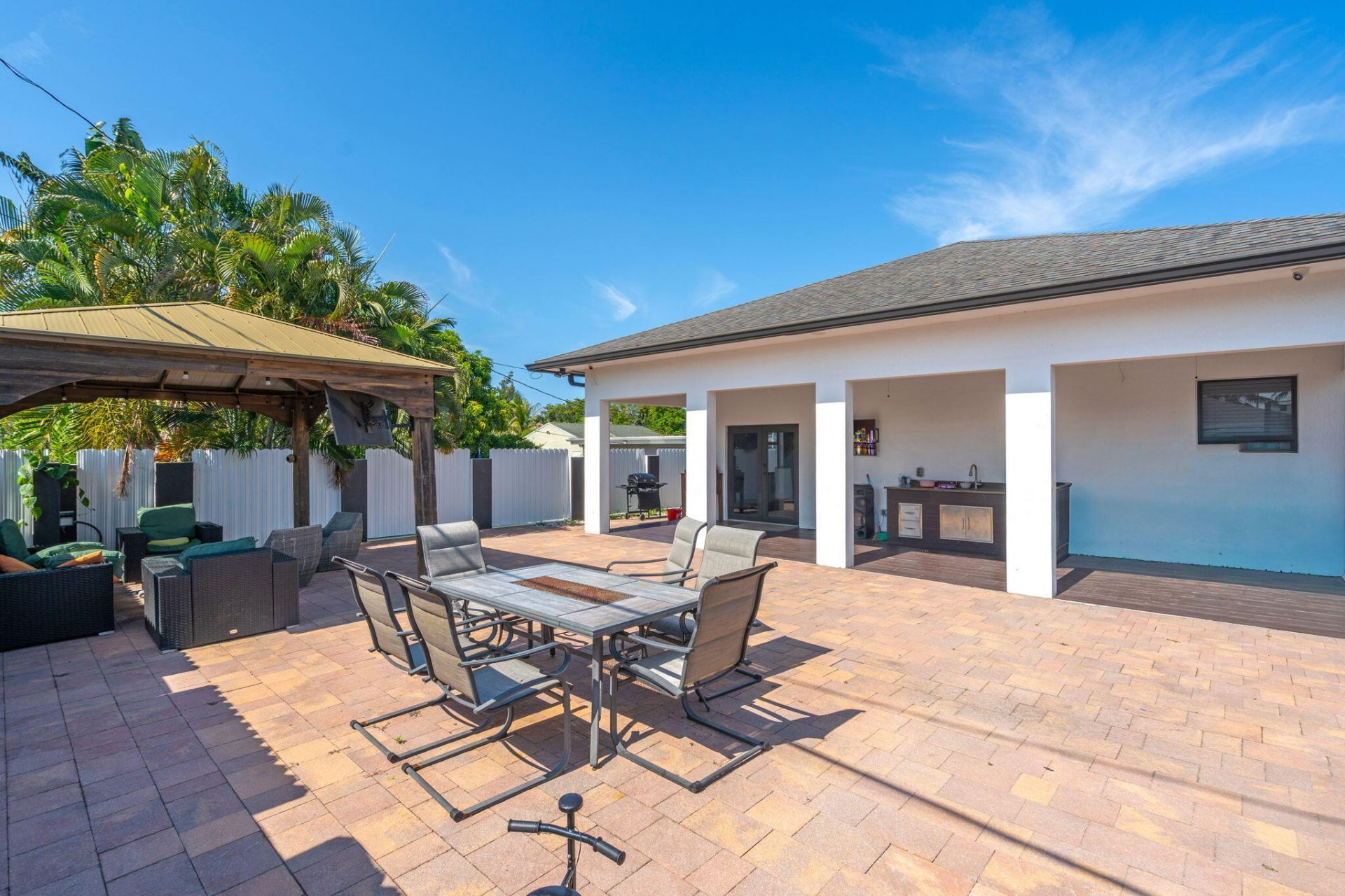725 Mercury Street, West Palm Beach, FL 33406 Photo