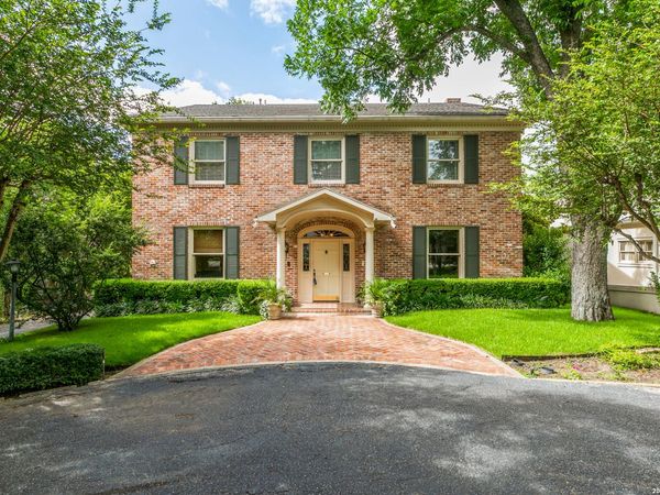 214 Terrell Rd, Terrell Hills, TX 78209