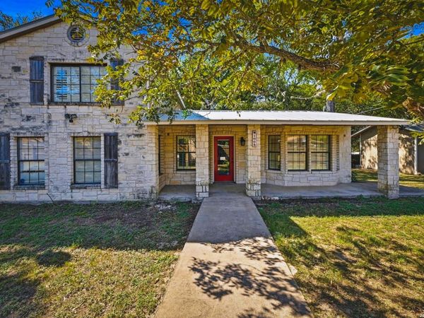 1005 4TH ST, Blanco, TX 78606