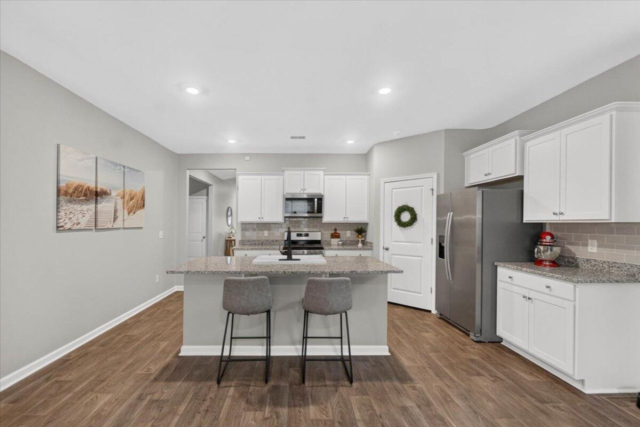 375 Azore Way Photo 13