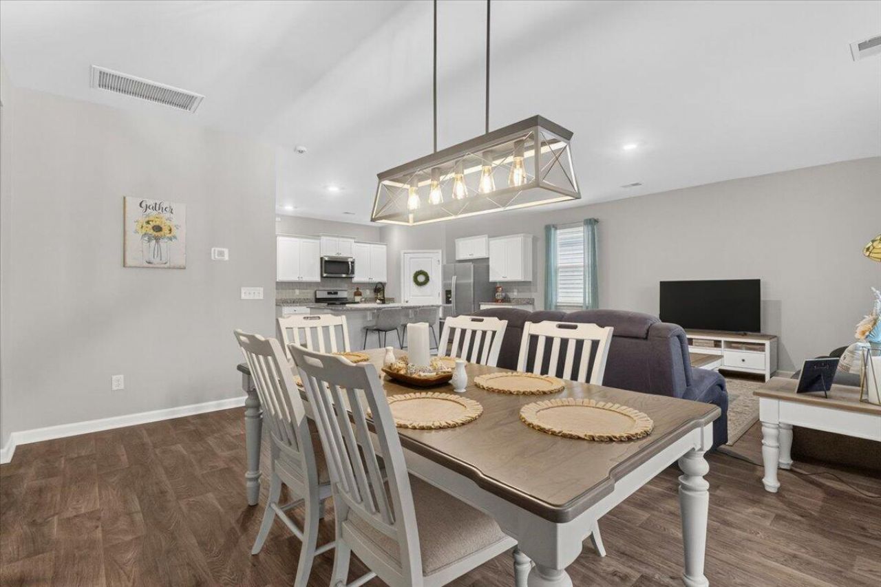375 Azore Way Photo 9