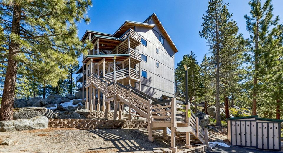 305 Galaxy Lane, Unit # 1, Stateline, NV 89449 Photo