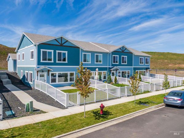 1197 Edington Ave, Moscow, ID 83843