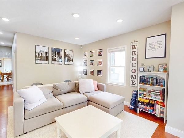 34 Sargent Ave, Unit 1B, Somerville, MA 02145