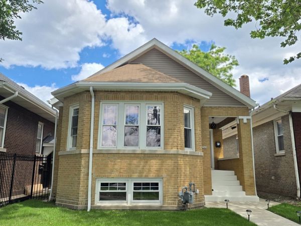 6341 N Campbell Avenue , Chicago, IL 60659
