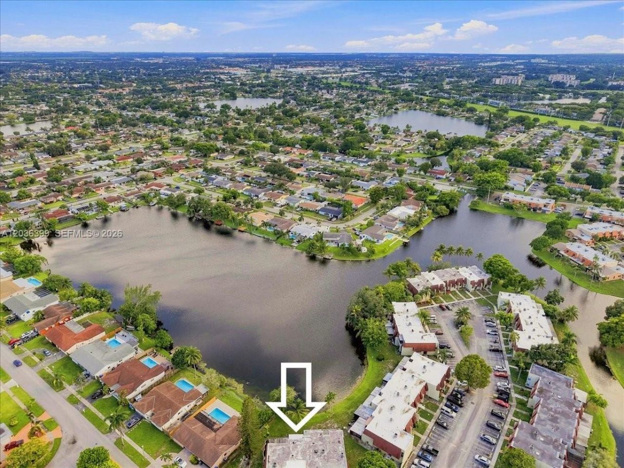 8902 Palm Tree Ln, Unit 8902, Pembroke Pines, FL 33024 Photo