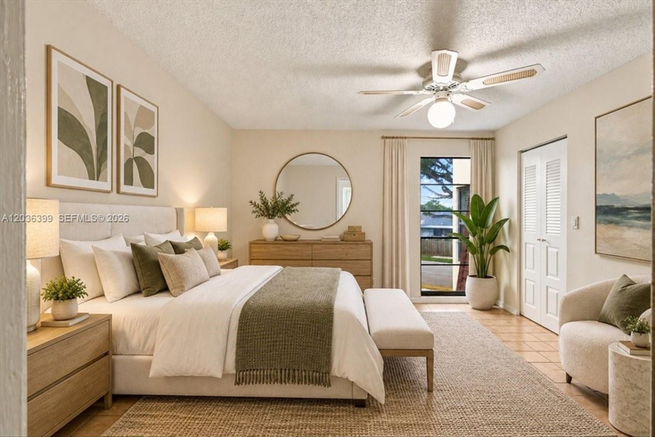 8902 Palm Tree Ln, Unit 8902, Pembroke Pines, FL 33024 Photo