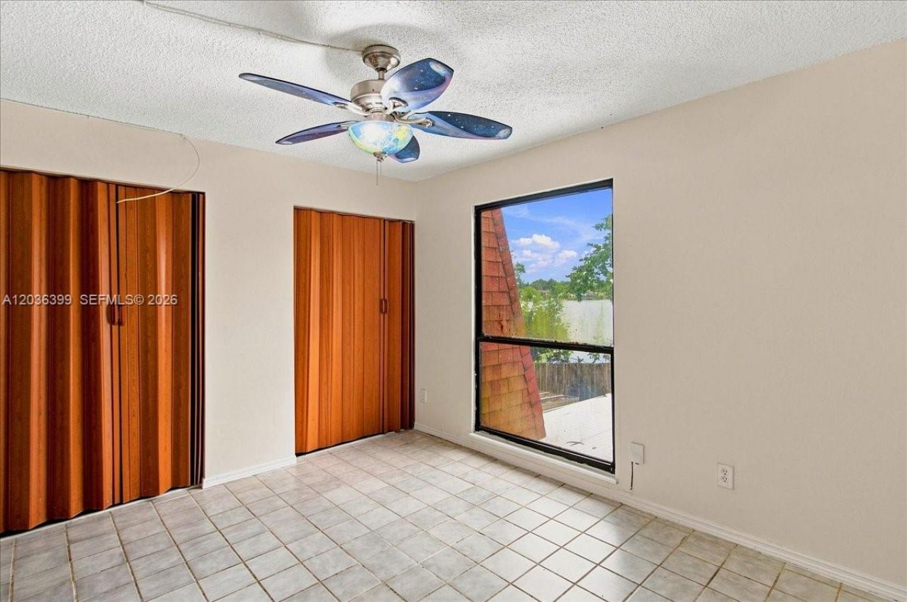 8902 Palm Tree Ln, Unit 8902, Pembroke Pines, FL 33024 Photo