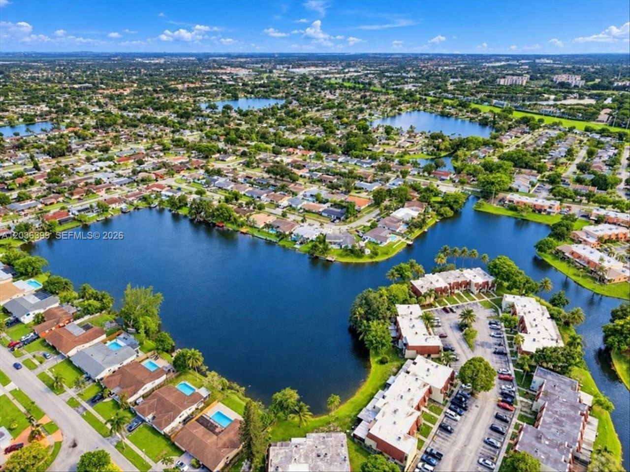 8902 Palm Tree Ln, Unit 8902, Pembroke Pines, FL 33024 Photo