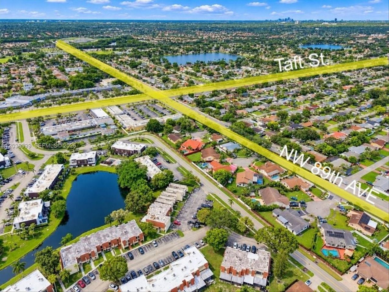 8902 Palm Tree Ln, Unit 8902, Pembroke Pines, FL 33024 Photo