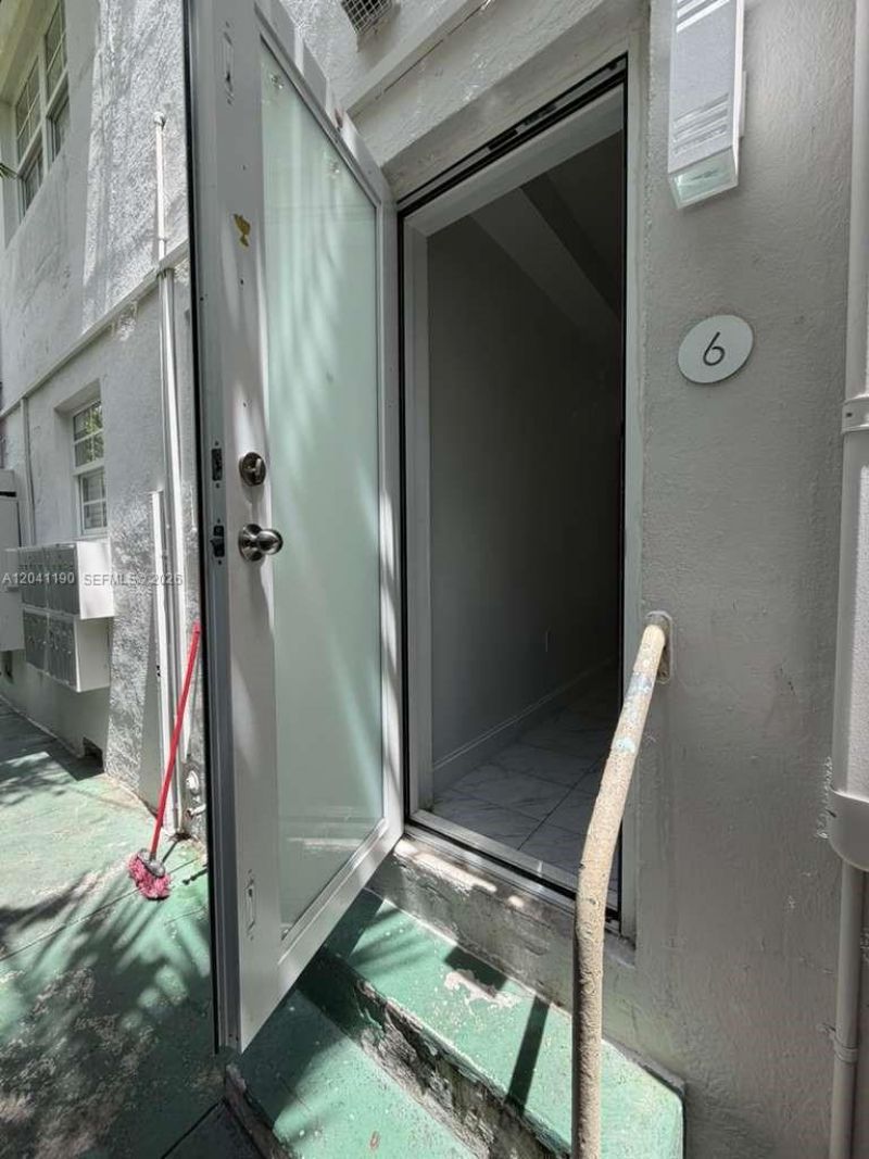 1455 Michigan Ave, Unit 6, Miami Beach, FL 33139 Photo