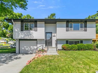 2118 S 122nd Avenue, Omaha, NE 68144