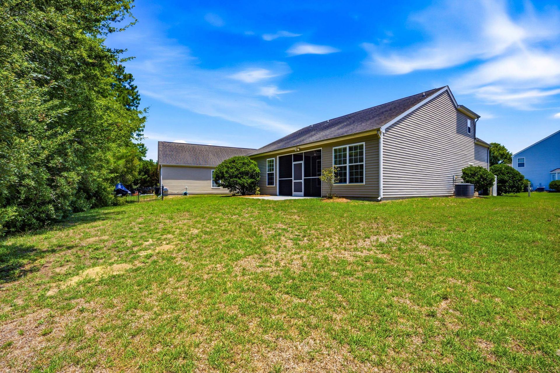 4693 Farm Lake Dr. Photo 19