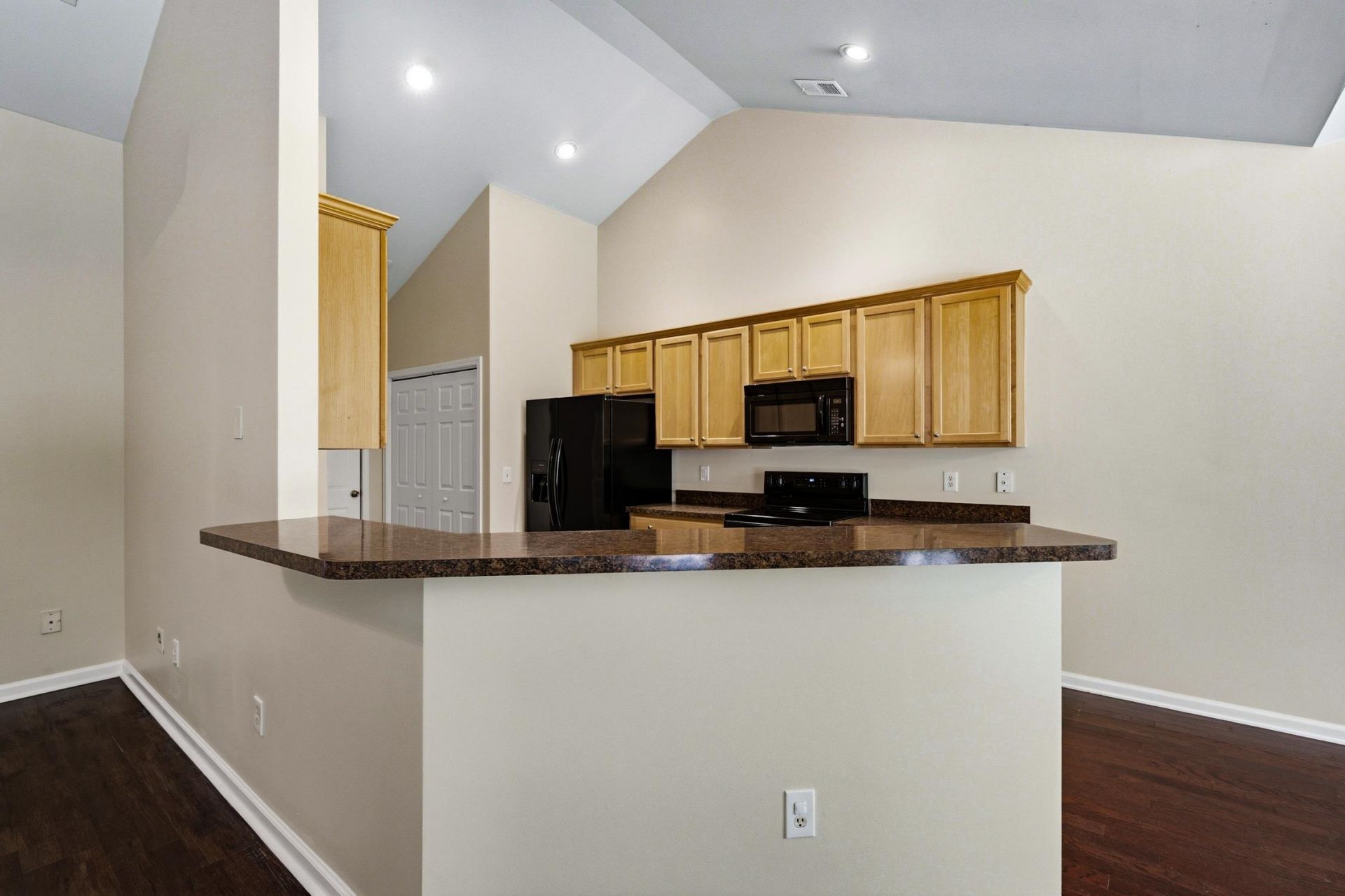 4693 Farm Lake Dr. Photo 20