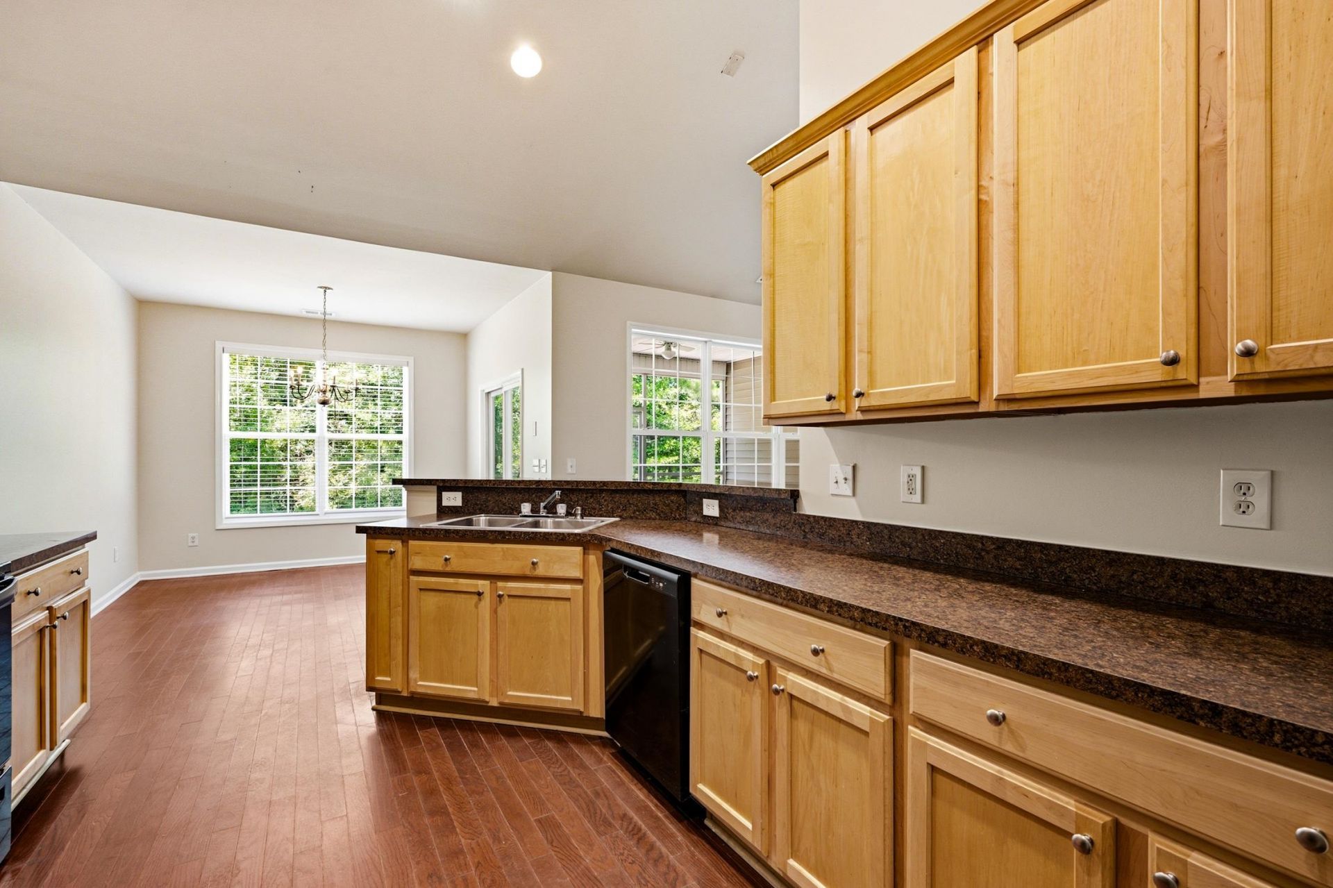 4693 Farm Lake Dr. Photo 22