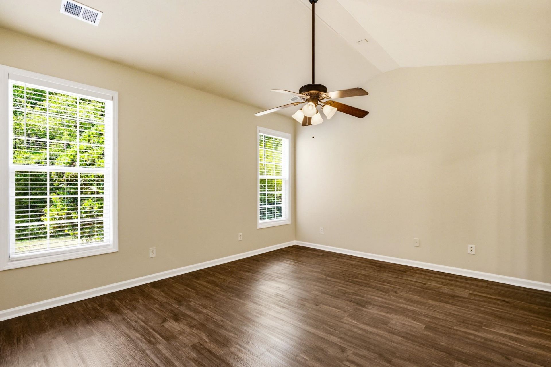 4693 Farm Lake Dr. Photo 26