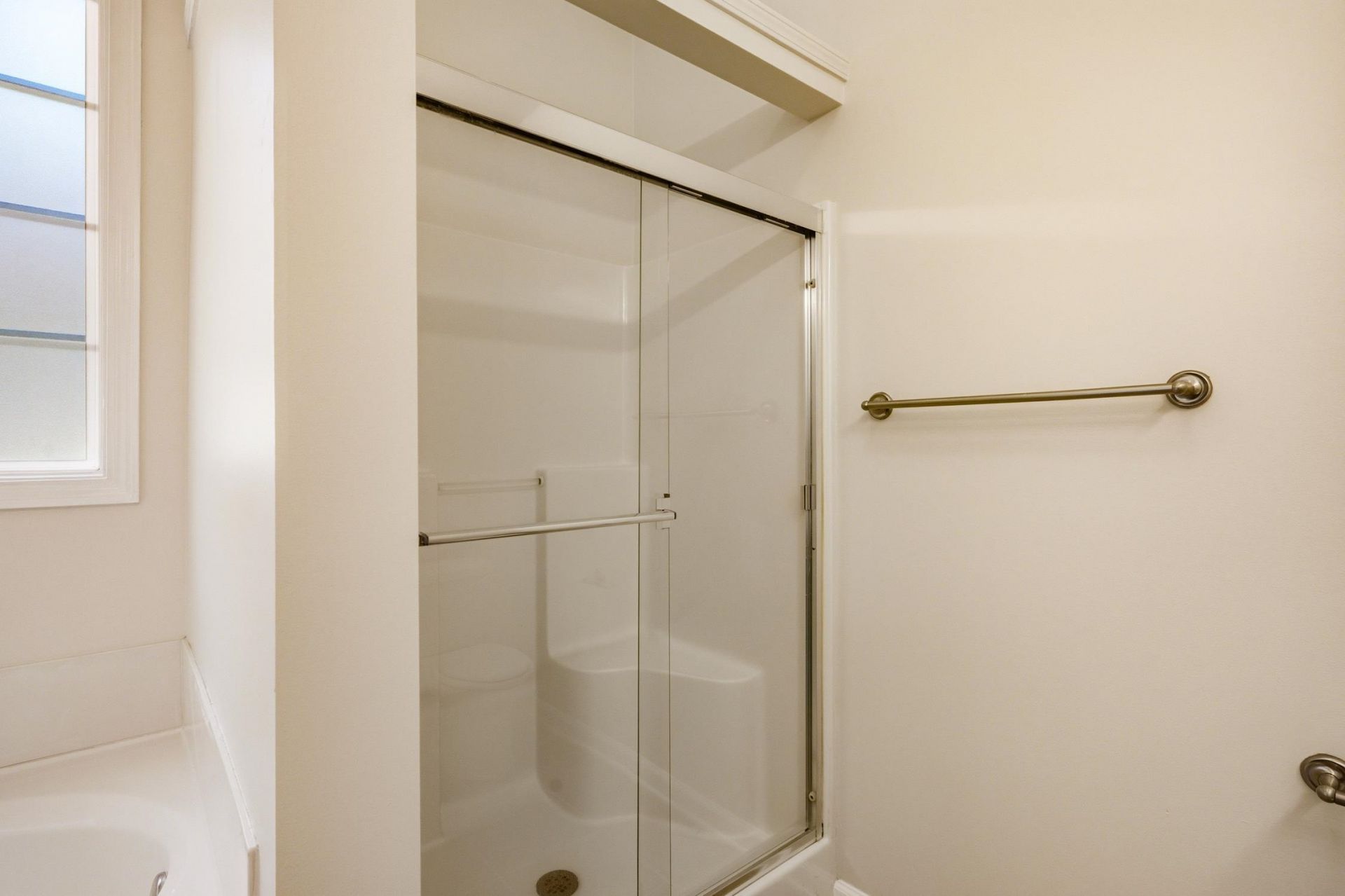 4693 Farm Lake Dr. Photo 29