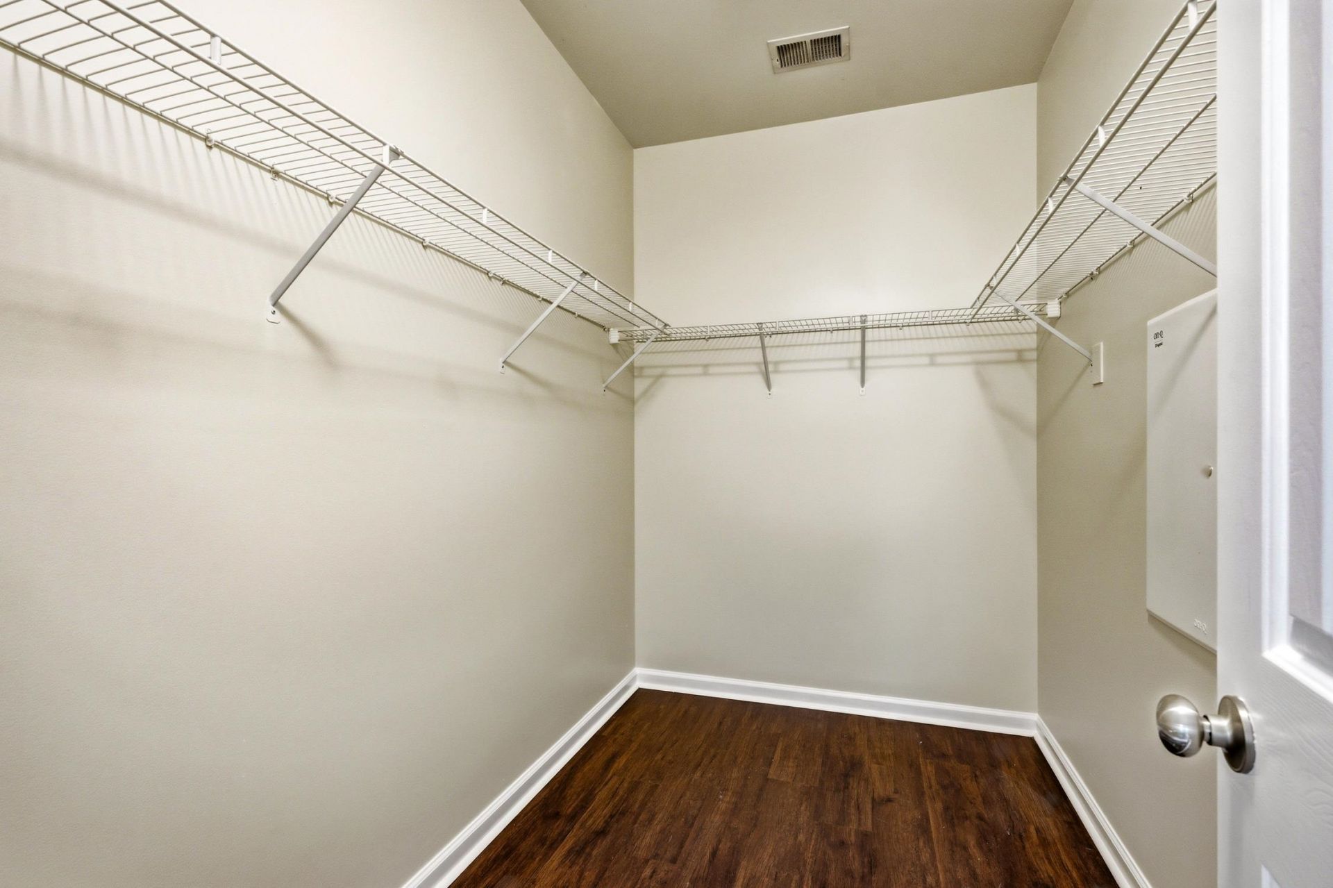 4693 Farm Lake Dr. Photo 31