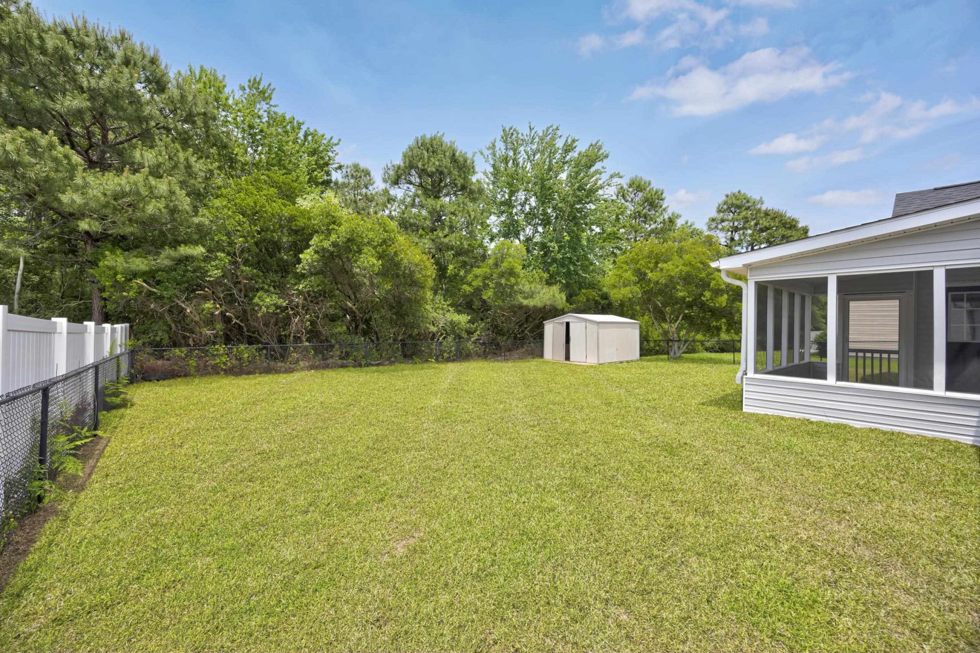 598 W Perry Rd. Photo 28