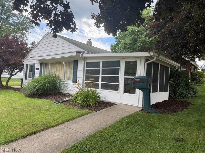 2031 Hillside Terrace, Akron, OH 44305 Photo 2