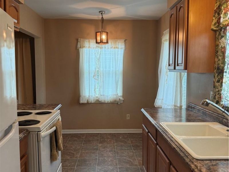 2031 Hillside Terrace, Akron, OH 44305 Photo 6