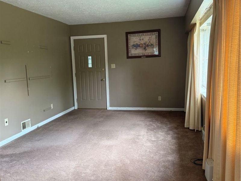 2031 Hillside Terrace, Akron, OH 44305 Photo 9