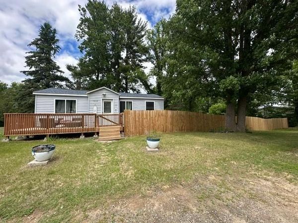 1002 SE 4th Street, Grand Rapids, MN 55744