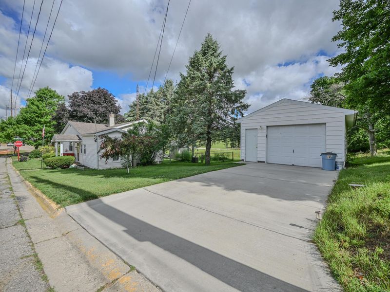 1302 N Yellow Springs Street, Springfield, OH 45504 Photo 22