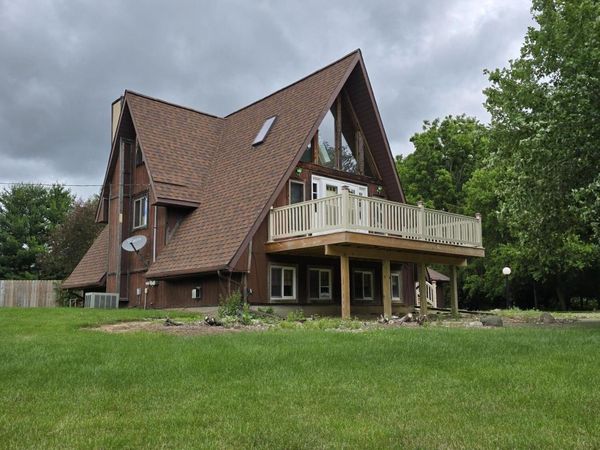 11865 Kinneville , Eaton Rapids, MI 48827