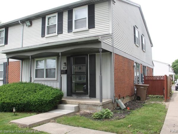 101 Beechwoode Lane, Pontiac, MI 48340