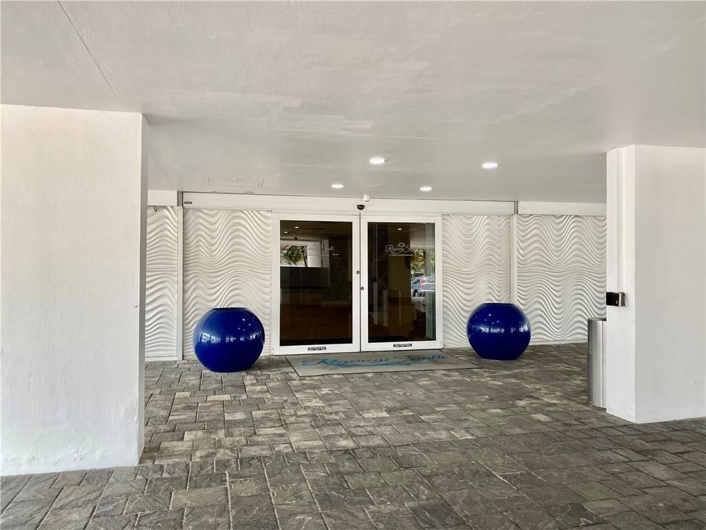 3750 Galt Ocean Drive, Unit 1803, Fort Lauderdale, FL 33308 Photo