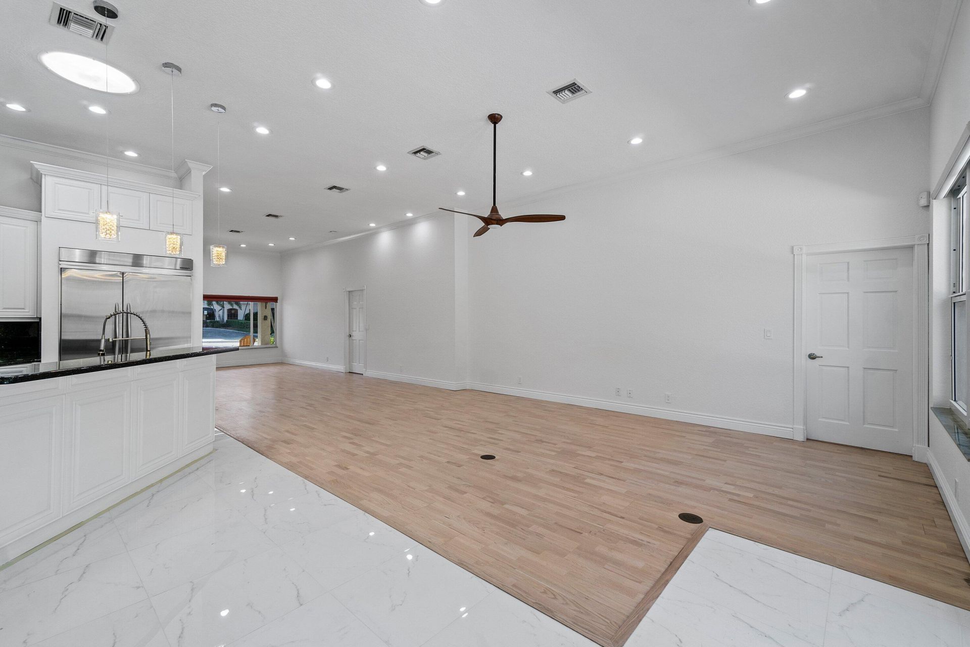 201 NE 4th Street, Boca Raton, FL 33432 Photo