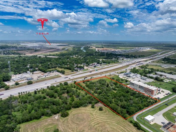 3080 Highway 71 E, Del Valle, TX 78617
