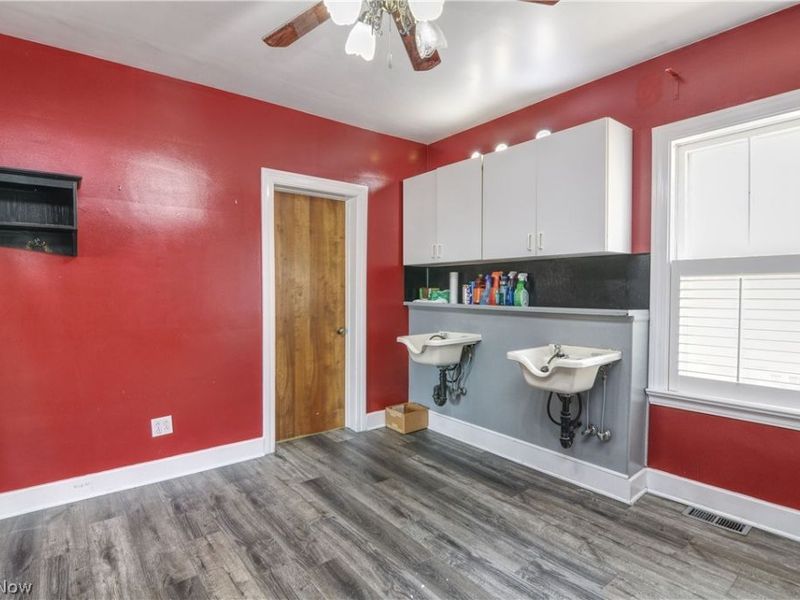 25 31st Street SW, Barberton, OH 44203 Photo 11