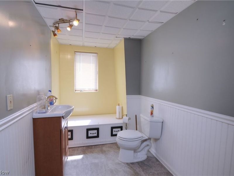 25 31st Street SW, Barberton, OH 44203 Photo 13
