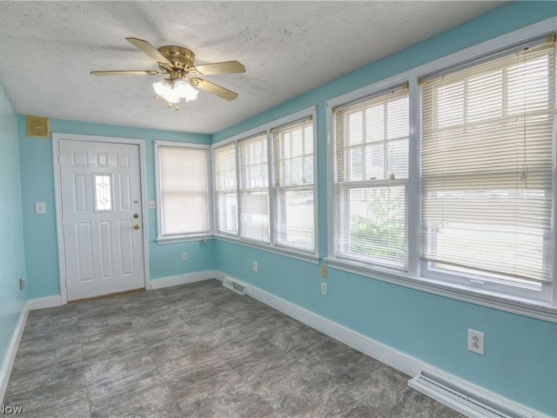 25 31st Street SW, Barberton, OH 44203 Photo 9