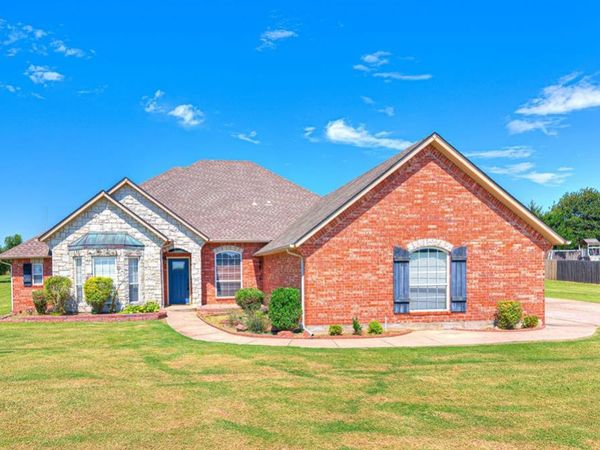 1113 Cedar Crossing , Choctaw, OK 73020