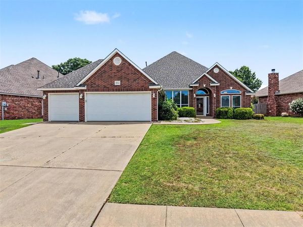 2844 Canton Lane, Edmond, OK 73012