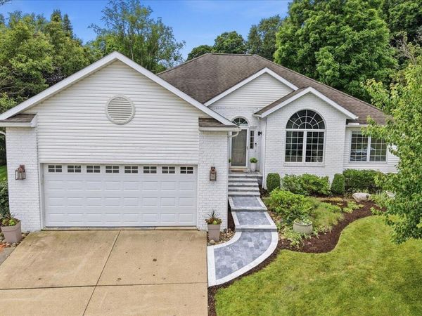 53 Woodlake Trail, Mount Vernon, OH 43050
