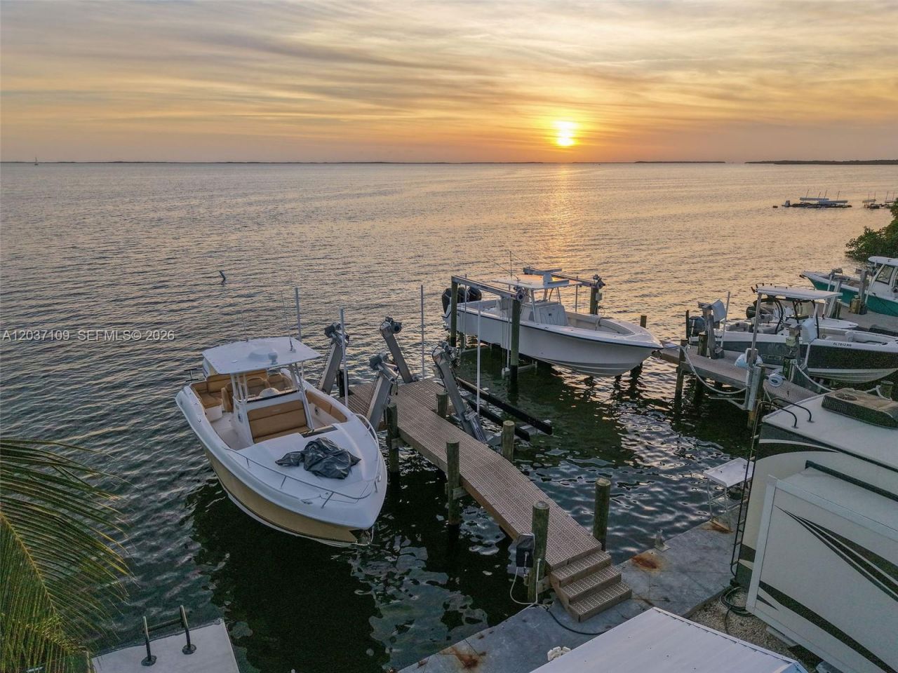 325 Calusa St , Key Largo, FL 33037 Photo
