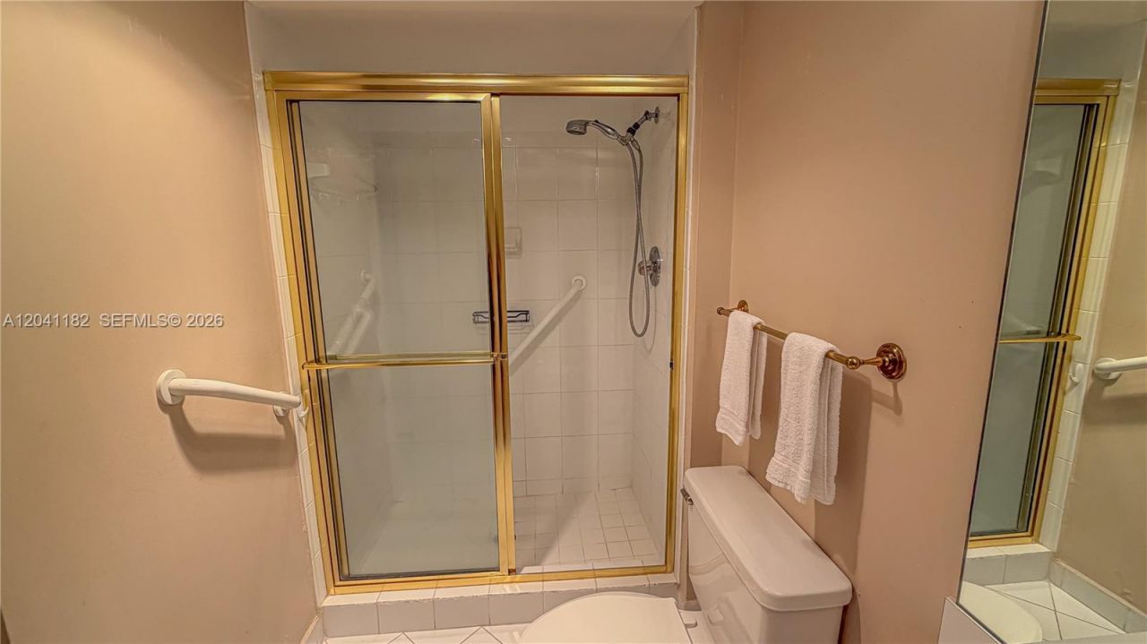 20335 W Country Club Dr , Unit 2102, Aventura, FL 33180 Photo
