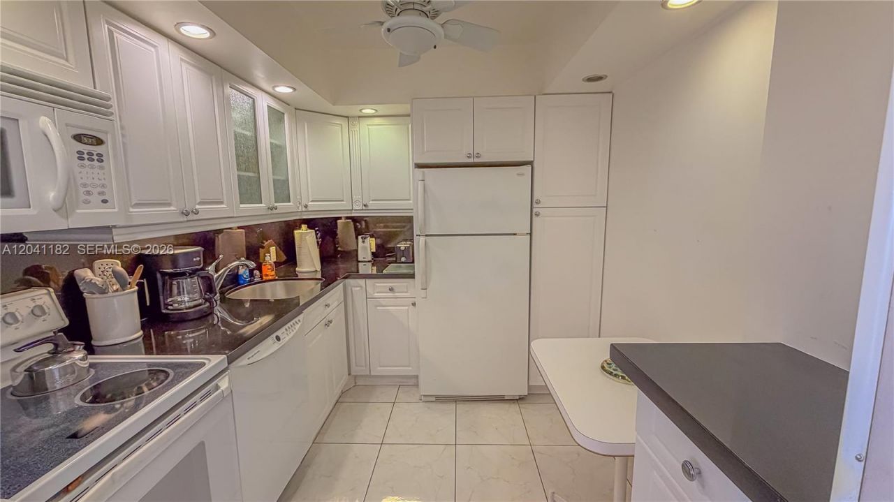 20335 W Country Club Dr , Unit 2102, Aventura, FL 33180 Photo