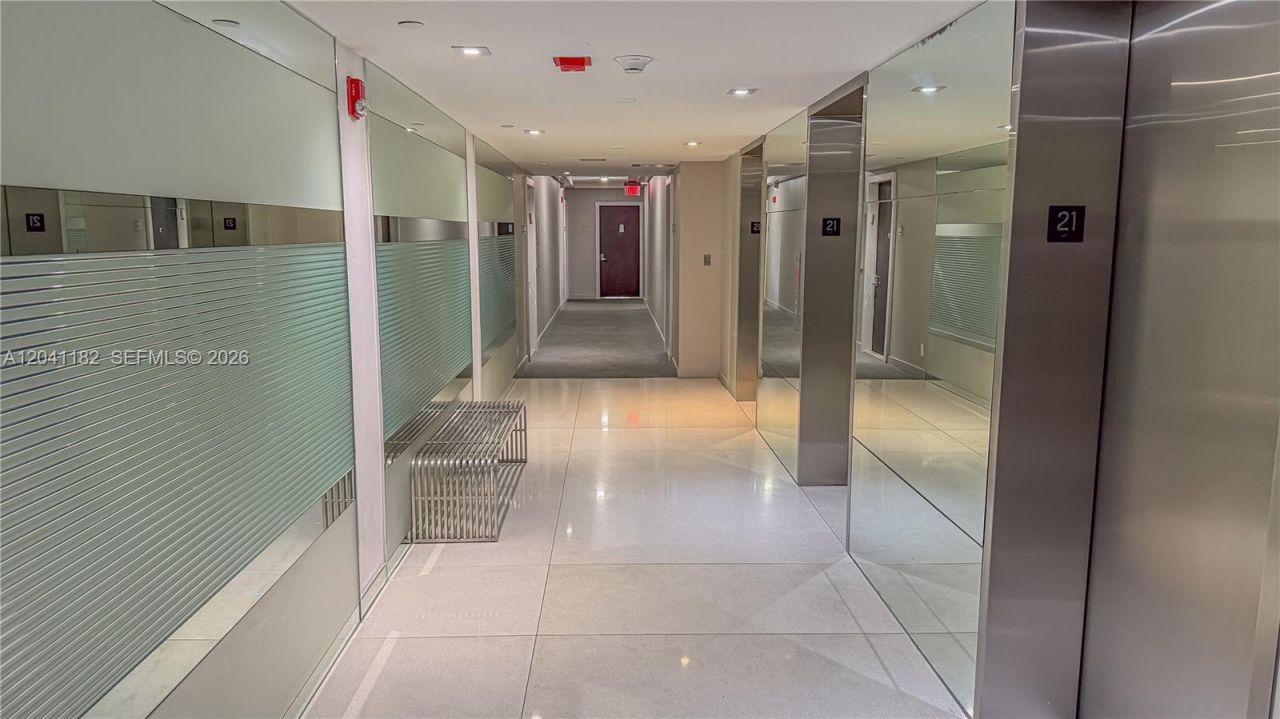 20335 W Country Club Dr , Unit 2102, Aventura, FL 33180 Photo