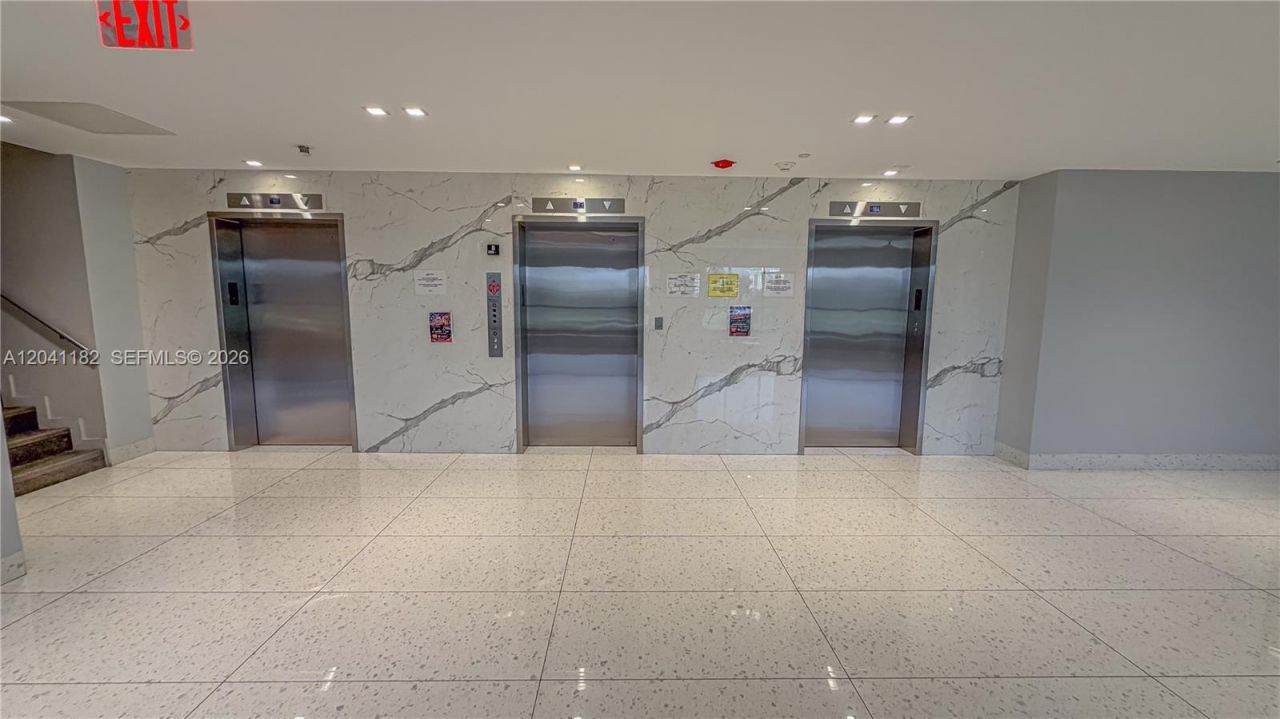 20335 W Country Club Dr , Unit 2102, Aventura, FL 33180 Photo