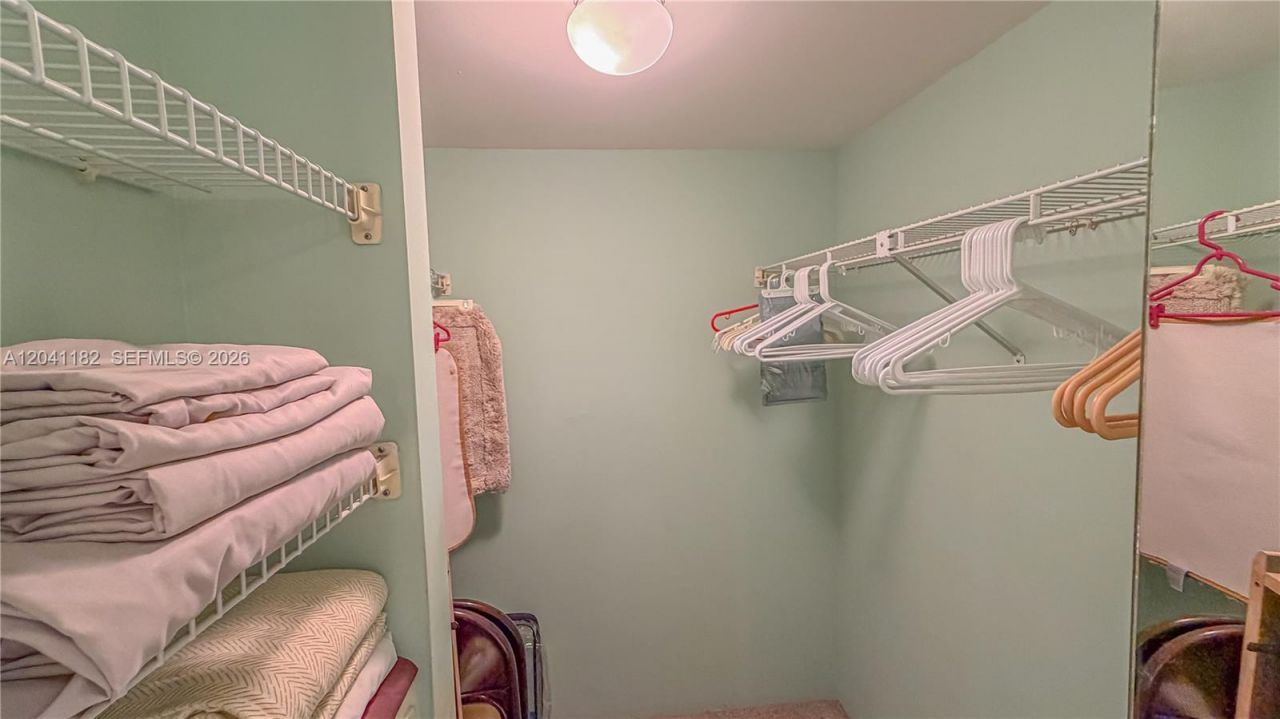 20335 W Country Club Dr , Unit 2102, Aventura, FL 33180 Photo