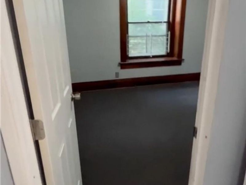 509 Rentschler Street, Akron, OH 44304 Photo 9