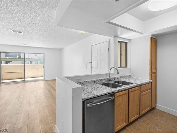7100 Pirates Cove Road, Unit 1106, Las Vegas, NV 89145