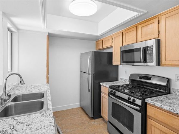 7100 Pirates Cove Road, Unit 1106, Las Vegas, NV 89145